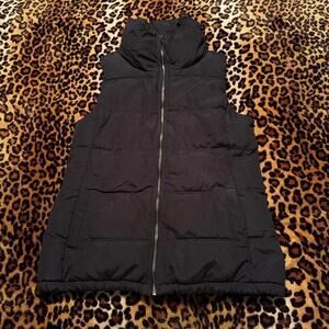Old Navy black puffer vest